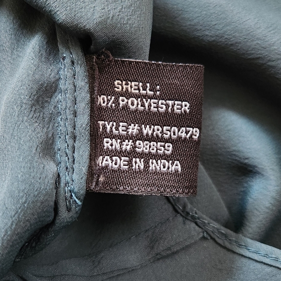 W118 Walter Baker long sleeve blk & green flowy blouse in size S - Picture 9 of 10